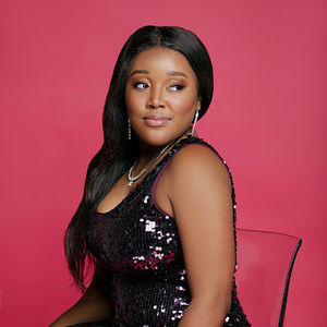 Meet your Posher, Yolette